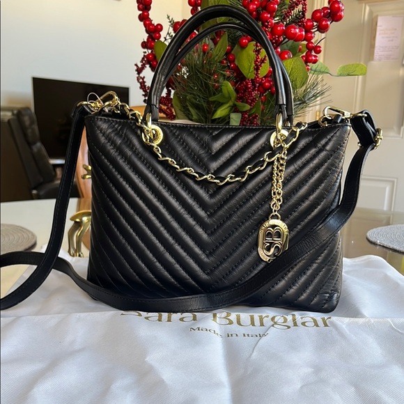 Italian Black Quilted Leather Handbag - Picture 2 of 5